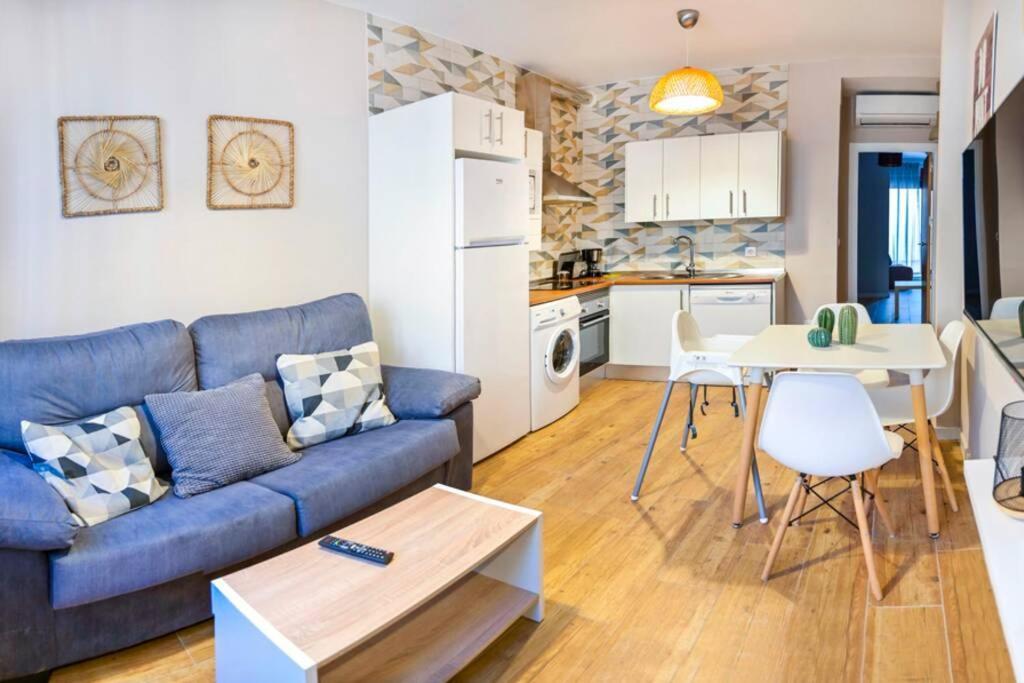 A - Apartamento Elegante Con Piscina Compartida Torrico エクステリア 写真
